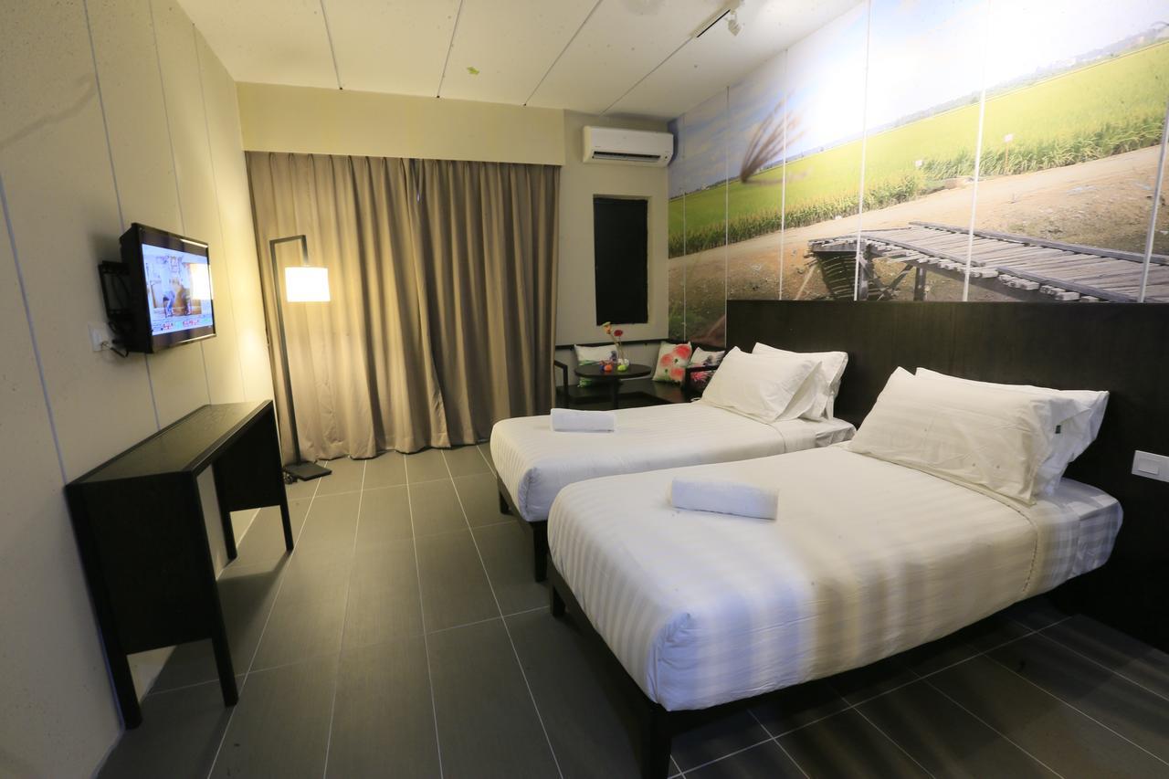 VI Boutique Hotel Kuala Selangor Exteriör bild