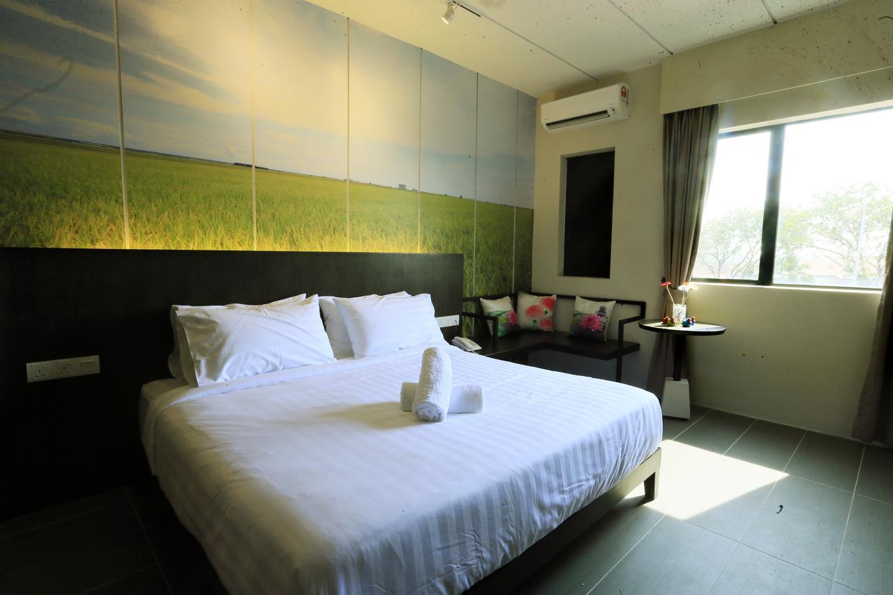 VI Boutique Hotel Kuala Selangor Exteriör bild
