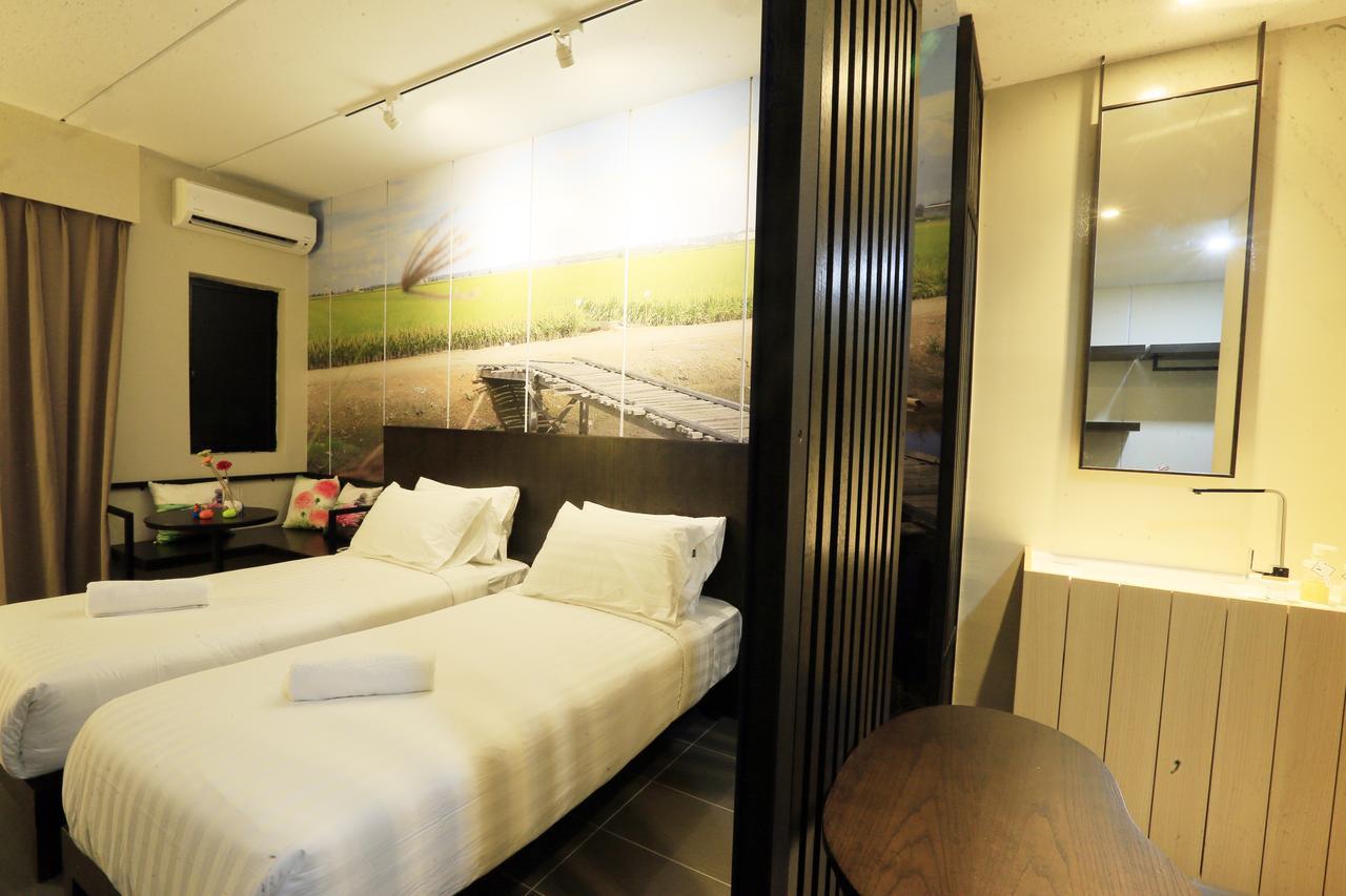 VI Boutique Hotel Kuala Selangor Exteriör bild